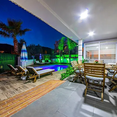 London Daily Weekly Villa Marmaris