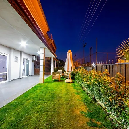 London Daily Weekly Villa Marmaris