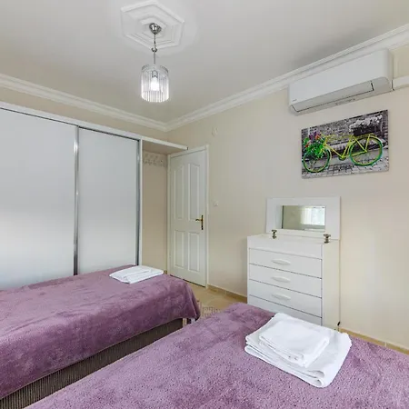London Daily Weekly Villa Marmaris