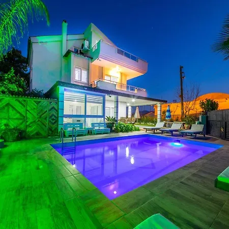 London Daily Weekly Villa Marmaris