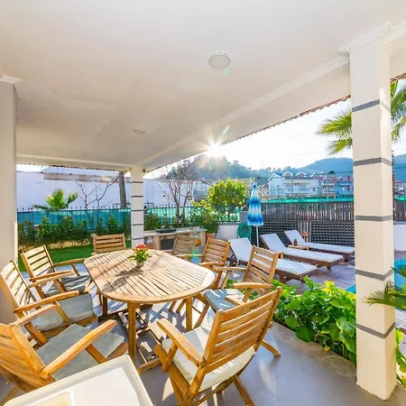 London Daily Weekly Villa Marmaris
