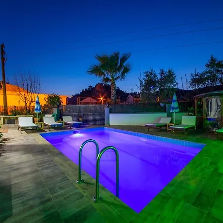 London Daily Weekly Villa Marmaris